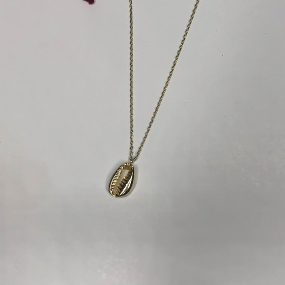 Shashi Necklace Gold Shell Delicate 18" New - Picture 4 of 5